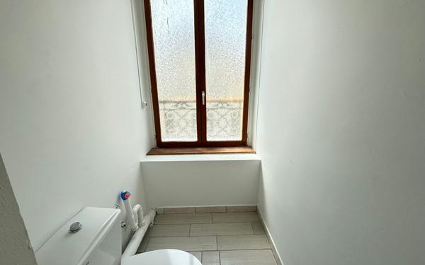 Appartement à louer    3 pièces • 56,27 m2 Nogent-l'Artaud