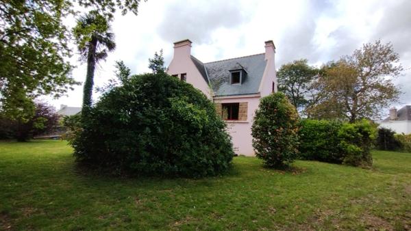 Maison à vendre 6 pièces bourg de COMBRIT (29) très grand terrain