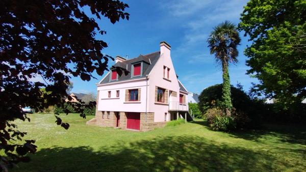 Maison à vendre 6 pièces bourg de COMBRIT (29) très grand terrain