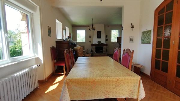 Maison à vendre 6 pièces bourg de COMBRIT (29) très grand terrain