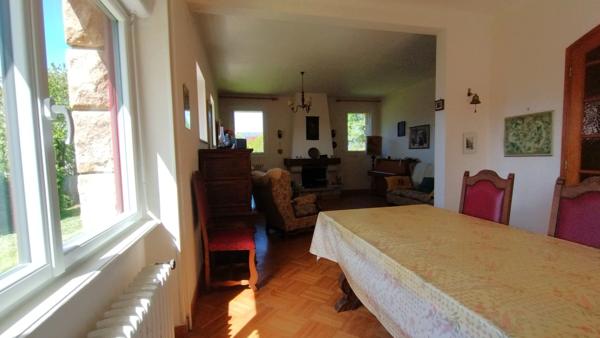 Maison à vendre 6 pièces bourg de COMBRIT (29) très grand terrain