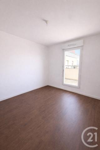 Appartement T4 à vendre  4 pièces - 75 m2 TRAPPES - 78