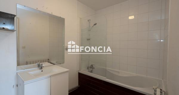 À vendre Appartement 4 pièces 74.59 m² - Bourg-de-péage 26300