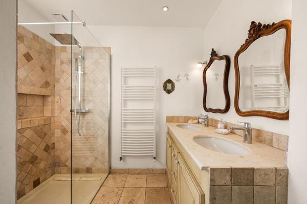 Maison à Valbonne, 06560 - 4 pièces 120m²