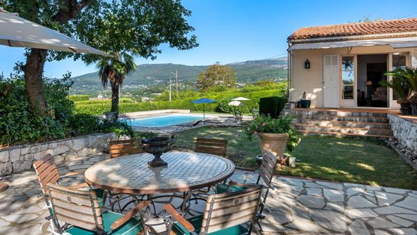 Maison à Valbonne, 06560 - 4 pièces 120m²