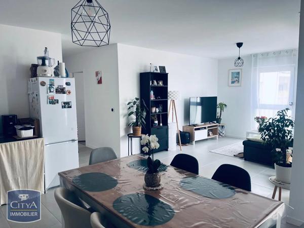 Appartement à louer 3 pièces 70.53m² Angers (49000)