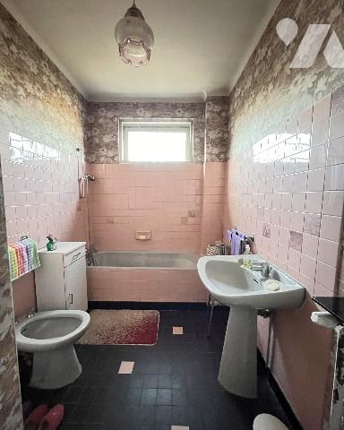 Rillieux-Crépieux, maison à rénover de 7 pièces et 265 m² dont 145 m² habitables, terrain de 678 m².