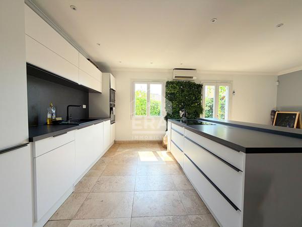 A VENDRE 84120 PERTUIS MAISON PLAIN PIED 5 PIECES D'ENVIRON 116 M² AVEC JARDIN ET PISCINE