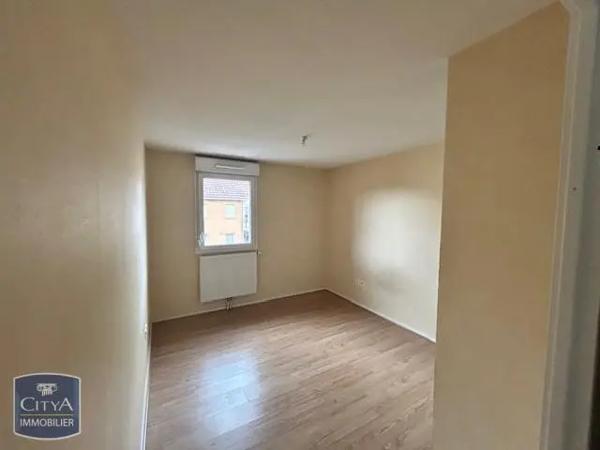 Appartement à louer 2 pièces 46.64m² Grand-Charmont (25200)