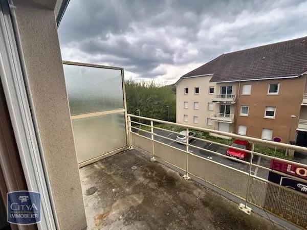 Appartement à louer 2 pièces 46.64m² Grand-Charmont (25200)