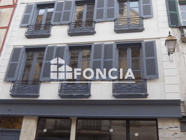 Location Appartement 3 pièces 64.69 m² - 8 RUE MARENGO Bayonne 64100
