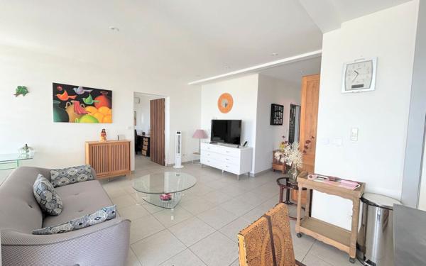 Appartement à vendre    3 pièces • 93,20 m2 Saint-François