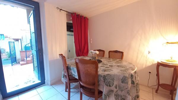 31310: MONTESQUIEU: Loue maison T2