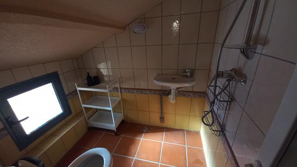 31310: MONTESQUIEU: Loue maison T2