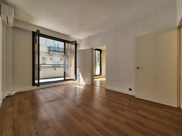 NANTES – rue Racine – bureaux de 58m² avec terrasse