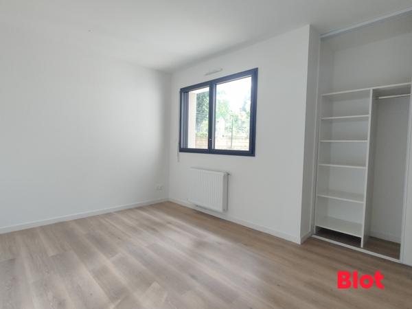 Maison 6 pièce(s)