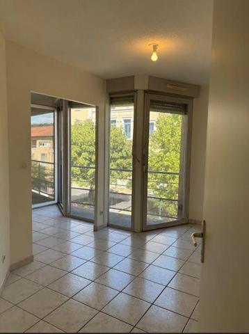 Appartement à louer à Condrieu (69420)