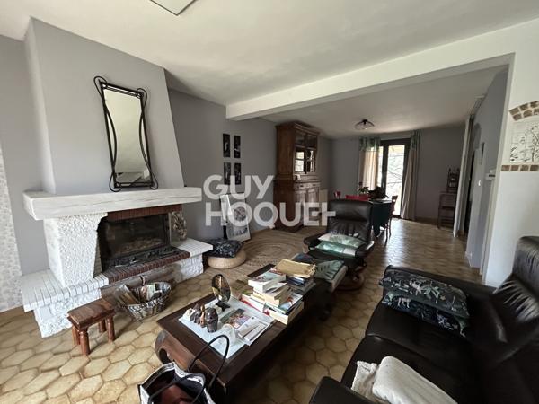 MAISON À VENDRE DE 7 PIÈCES DE 135,00 M²