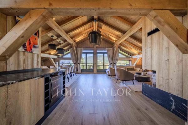 APPARTEMENT EN DUPLEX - MONT D'ARBOIS