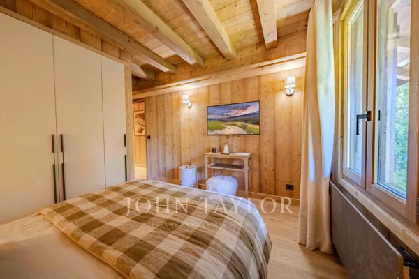 APPARTEMENT EN DUPLEX - MONT D'ARBOIS