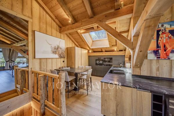 APPARTEMENT EN DUPLEX - MONT D'ARBOIS