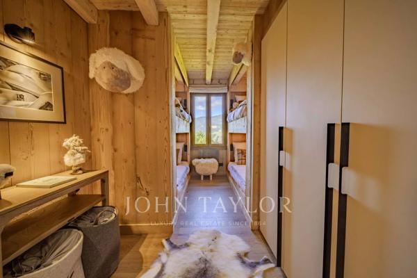 APPARTEMENT EN DUPLEX - MONT D'ARBOIS