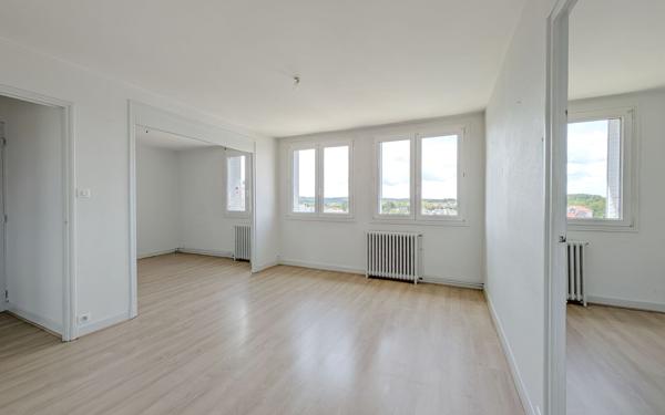 Appartement à vendre    3 pièces • 68 m2 Aurillac