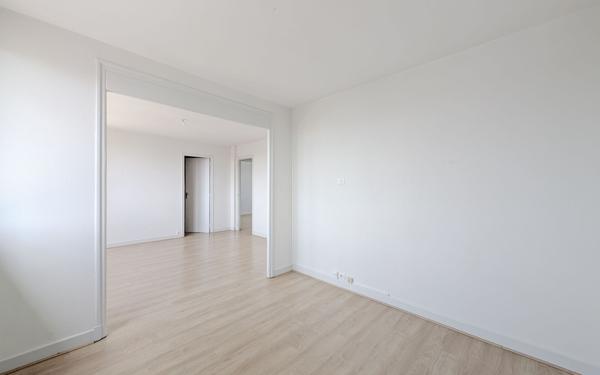 Appartement à vendre    3 pièces • 68 m2 Aurillac