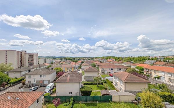 Appartement à vendre    3 pièces • 68 m2 Aurillac