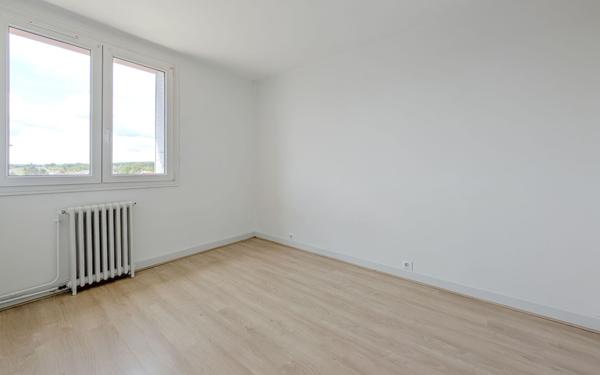 Appartement à vendre    3 pièces • 68 m2 Aurillac