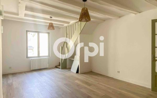 Maison à vendre    3 pièces •  Saumur