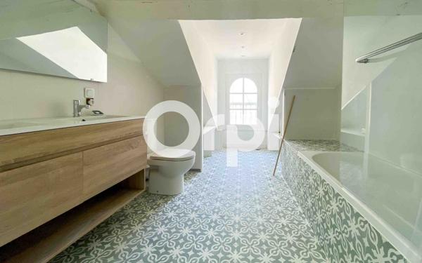 Maison à vendre    3 pièces •  Saumur