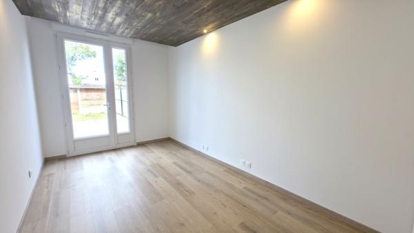 Maison de centre bourg de plain pied 2 chambres et jardin Donges 4 pièce(s) 87 m2