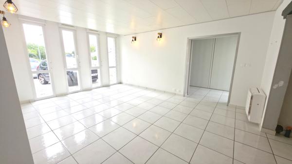 Maison de centre bourg de plain pied 2 chambres et jardin Donges 4 pièce(s) 87 m2