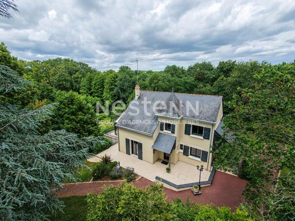BELLE VIGNE EN LAYON - Propriété entre Champs sur Layon et Rablay sur Layon : 2 hectares, étang privé, 190 m² de charme et nature préservée. Un bien unique et incomparable.