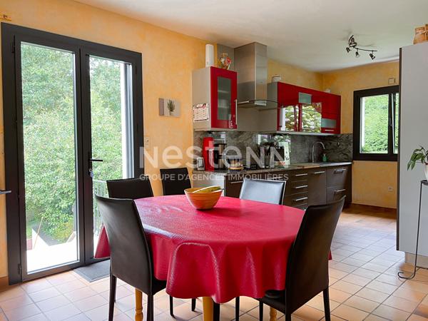 BELLE VIGNE EN LAYON - Propriété entre Champs sur Layon et Rablay sur Layon : 2 hectares, étang privé, 190 m² de charme et nature préservée. Un bien unique et incomparable.