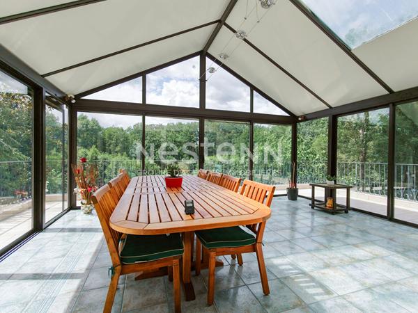 BELLE VIGNE EN LAYON - Propriété entre Champs sur Layon et Rablay sur Layon : 2 hectares, étang privé, 190 m² de charme et nature préservée. Un bien unique et incomparable.