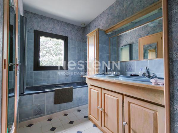 BELLE VIGNE EN LAYON - Propriété entre Champs sur Layon et Rablay sur Layon : 2 hectares, étang privé, 190 m² de charme et nature préservée. Un bien unique et incomparable.