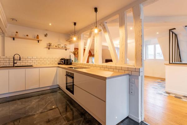 Triplex de caractère avec balcon en centre ville