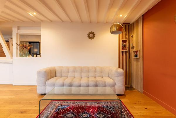 Triplex de caractère avec balcon en centre ville