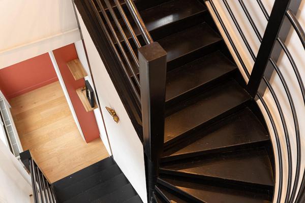 Triplex de caractère avec balcon en centre ville