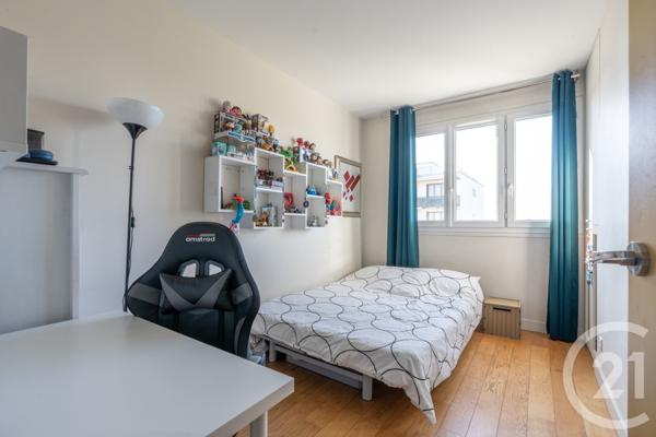 Appartement F4 à vendre  4 pièces - 80,27 m2 ST MAUR DES FOSSES - 94