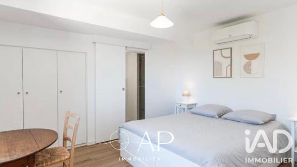Location maison 7 pièces 182 m² Carqueiranne
