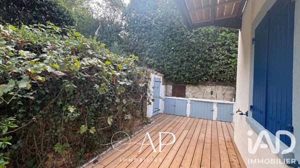 Location maison 7 pièces 182 m² Carqueiranne