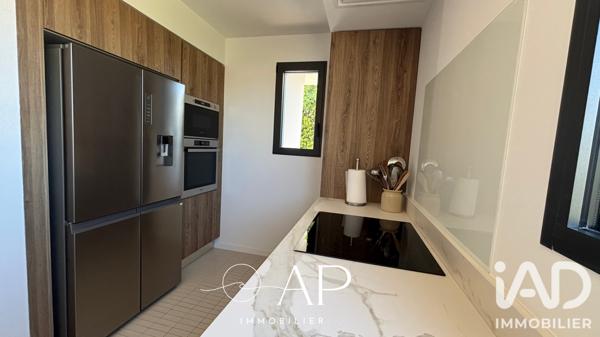 Location maison 7 pièces 182 m² Carqueiranne