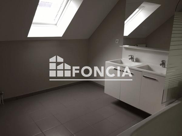 Location Maison 4 pièces 87.69 m² - 57 RUE DES AUBEPINES Plogonnec 29180