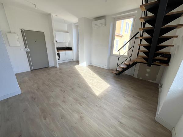 Marseille (13008) 8ème BORELY- Plages T2 Duplex rénové dans Bastide