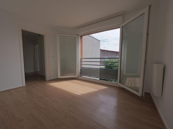 Appartement Romainville 2 pièce(s) 50.7 m2