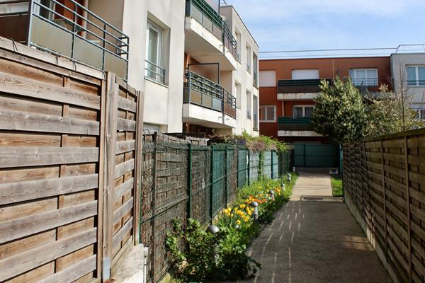 Appartement Romainville 2 pièce(s) 50.7 m2