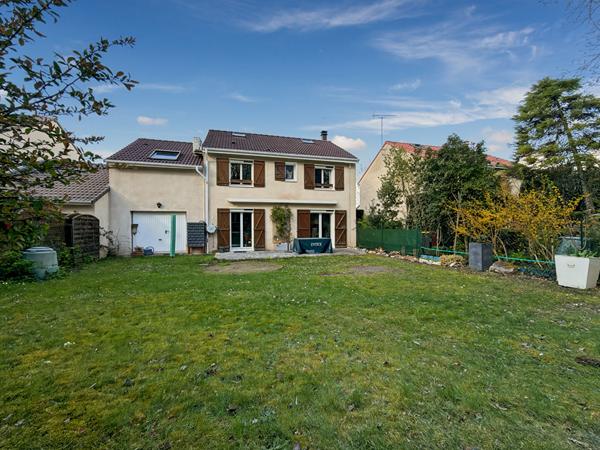 Maison Jouy Le Moutier 7 pièce(s) 130 m2